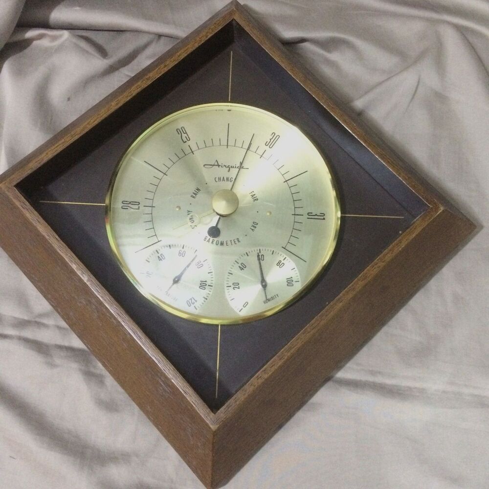 Vintage Airguide Barometer Weather Station Thermometer Humidity Desk Wall Clock